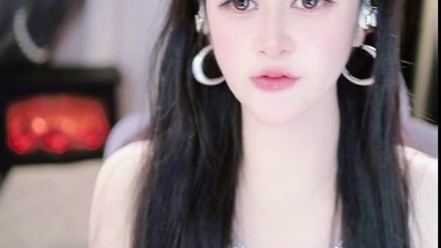 欢迎来到秋光分割女神的直播间