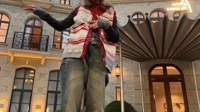 快点艾特姓张的给你跳！！