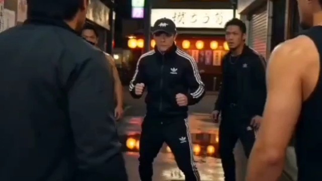 中国人在日本东京街头遇见小混混