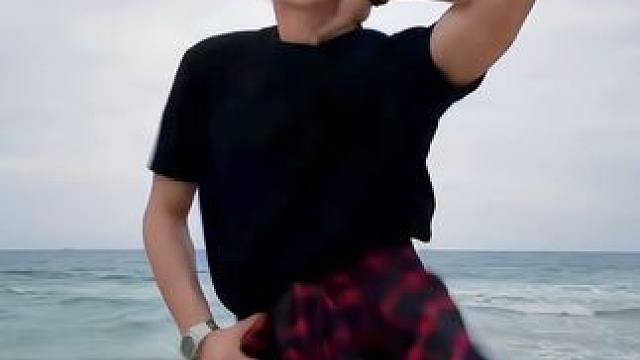 海边最后一个舞蹈视频了呜呜呜