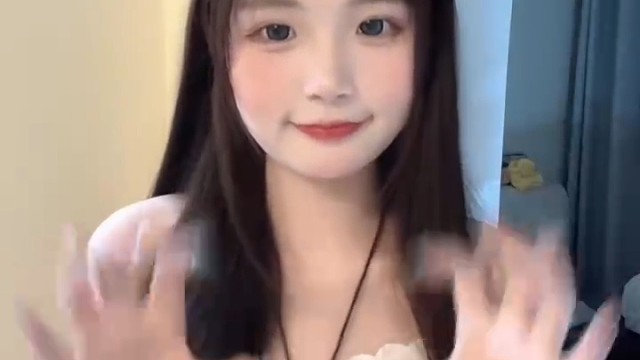 ៸៸᳐⦁⩊＜៸៸᳐ ੭ﾞ