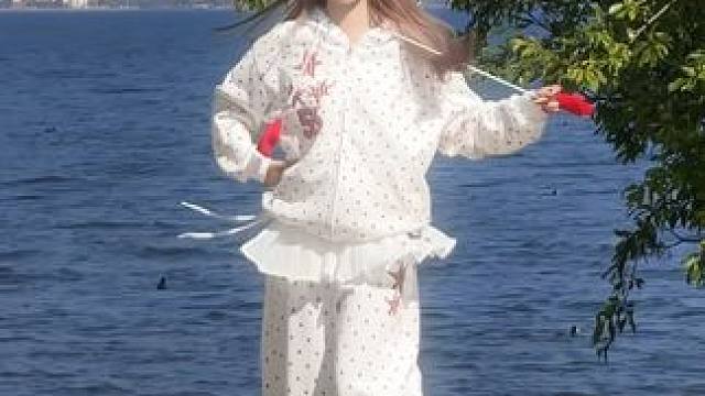 又到了听bubble gum的季节 #