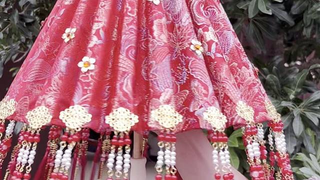 中式古风红色蝶恋花金丝绣婚伞 新娘伞婚礼出嫁陪嫁迎亲长柄材料包喜伞 #古典气质民族风