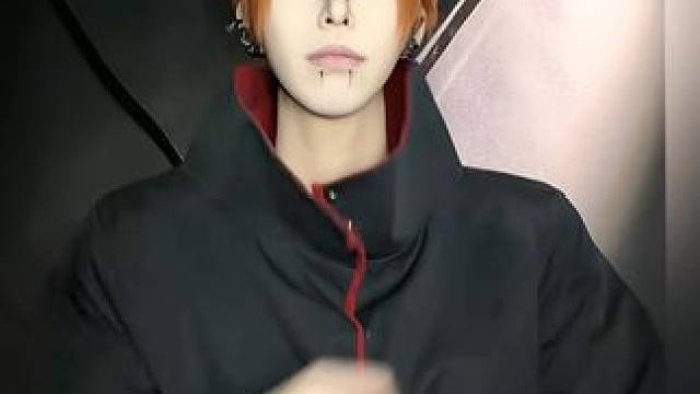 跳的有一些腼腆..