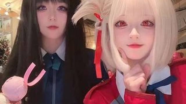 漂亮女孩吃漂亮饭井之上泷奈莉可丽丝