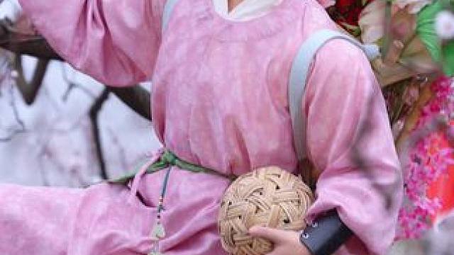 卖花小娘君跟小姐春日出游喽