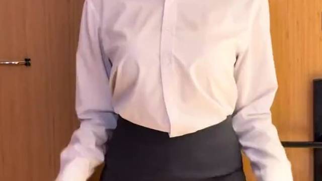 穿上人妻感唰就上来了