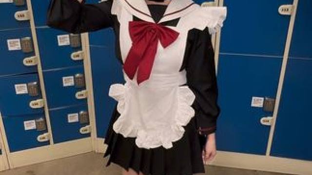 根据视频里参照物猜人物身高