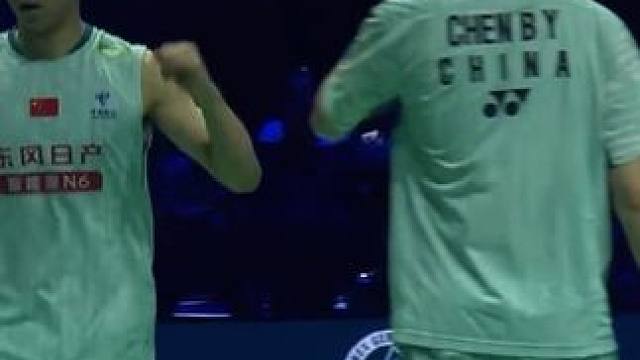 2026德国公开赛男双决赛，决胜局的下半局：法国队已经失去抵抗意志，各种失误开始无限放大，比赛过程不