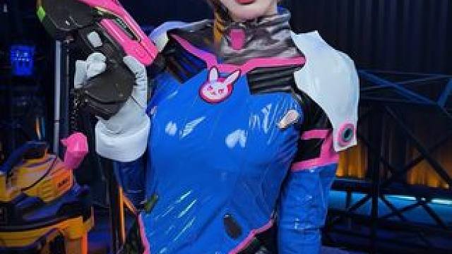 秀一下我新做的美甲 Dva