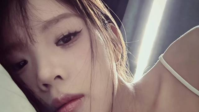 你明明什么都懂 却还是因为一点点温柔 为难自己