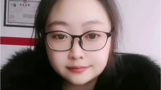 公司按收入还是利润交税