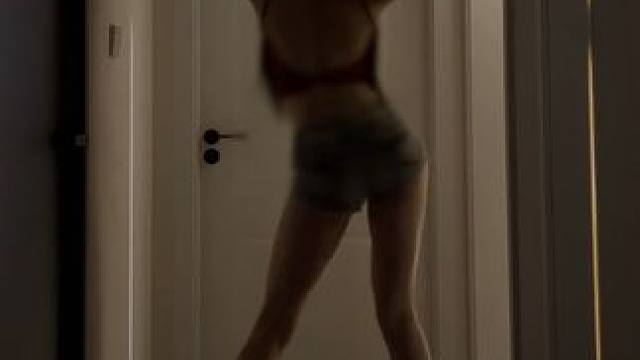 没想到吧我还有一条