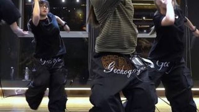 我的心无法安静 每天吵着要去见你