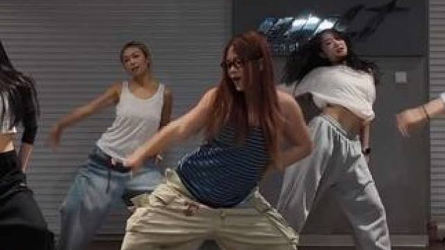 楚雨荨进行曲杀回来了！