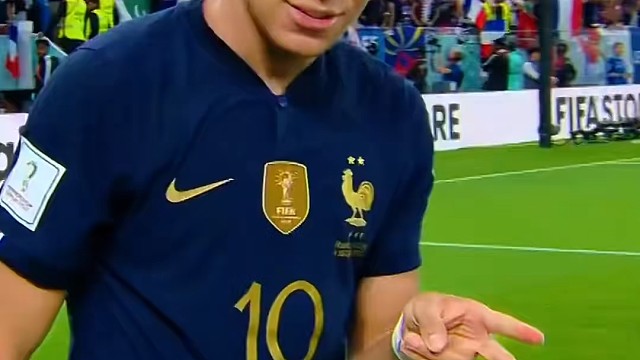 聪明人原来是这个样子的啊，可大家都在骂