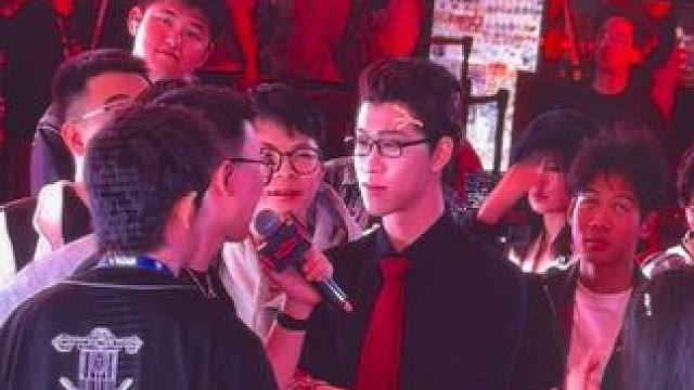 为蝰蛇而来 马上瓦一手瓦的头都大了