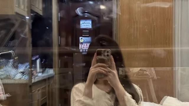 感到幸福的每个瞬间我都会放慢脚步