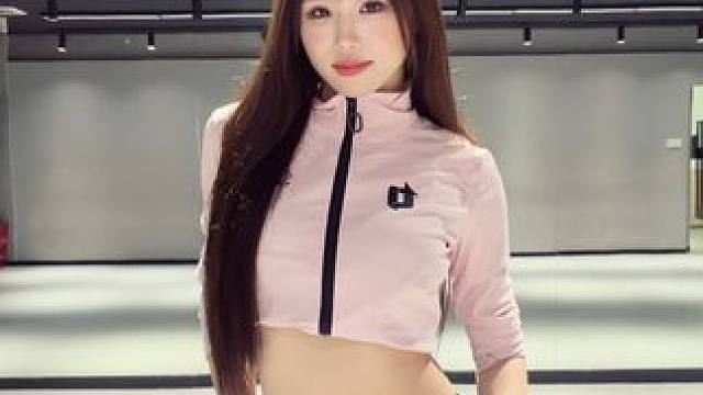 谁都不能拒绝粉色！！TI潮流服饰翻跳