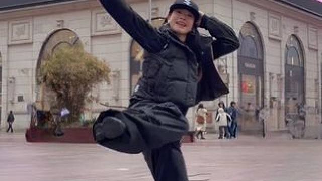 王一博春晚舞蹈翻跳爽歌配舞含金量谁懂！