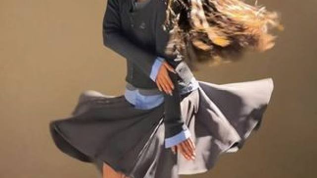 “尽情享受吧 这盛大的狂欢”