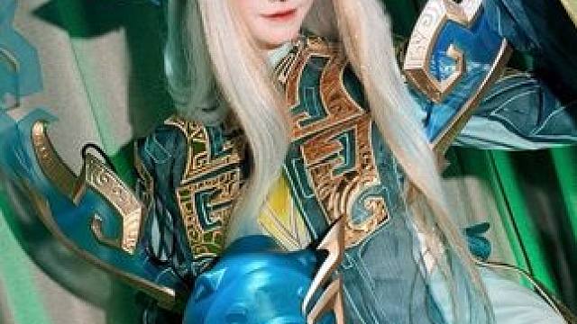 小缘小缘我们喜欢你（感觉头上有十斤