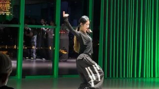 来湘西怎么能不蛊一下