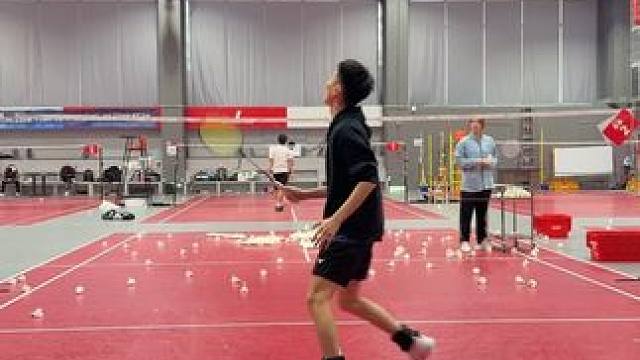 步伐虽小 但比昨天更好 羽毛球单打