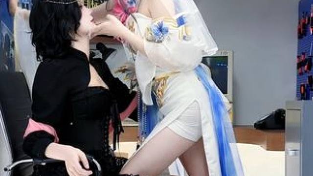 "普通情侣 不是朋友"