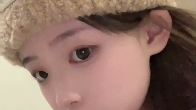 戴上毛茸茸的帽子，开启今日份的甜美小生活～