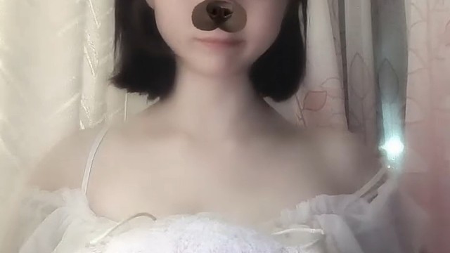 我见青山多妩媚，料青山见我应如是