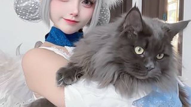 给大家炫耀一下我闺蜜的猫