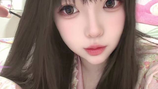 又饿了 果然漂亮不能当饭吃