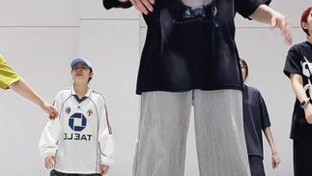 0基础课只注重律动，以讲解和跟练为主