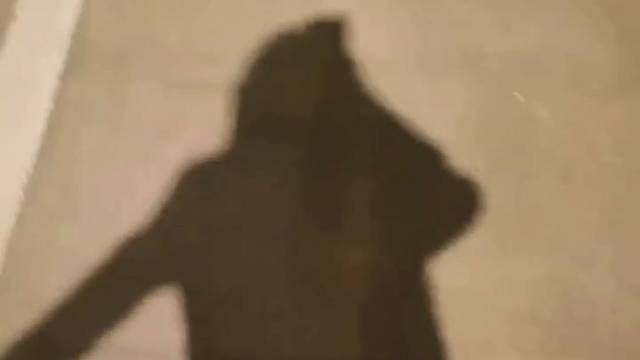 不知道，我的身材很曼妙～