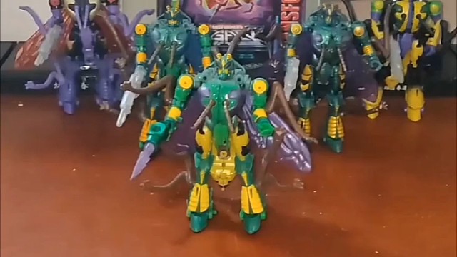 变形金刚超能勇士王国黄蜂勇士