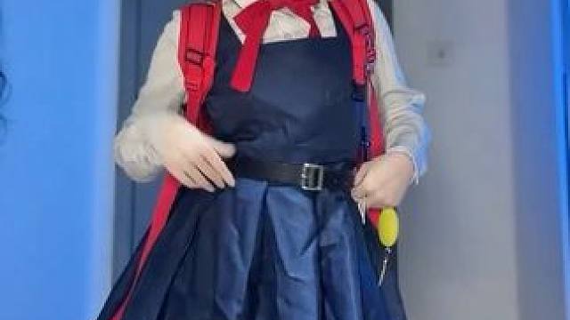 人在亲嘴的时候相当于在吸一根另一头有屎的吸管