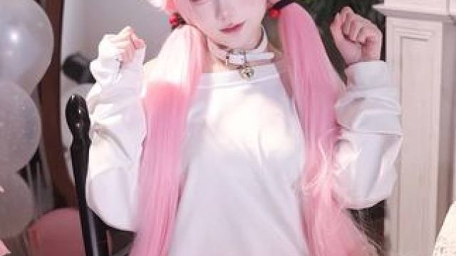 老大 我这样子卖萌真的会有人喜欢我吗