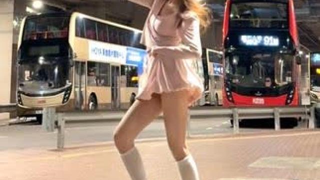 以前每年运动会 总会有一个班跳这个舞