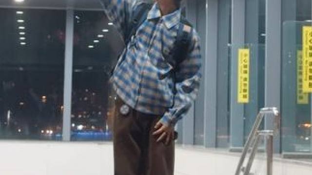 对面女孩 看过来