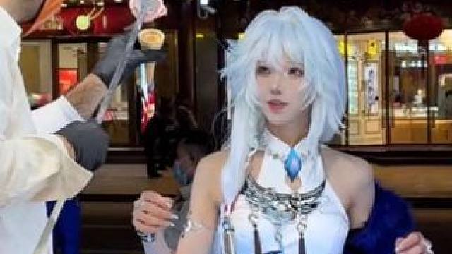 别逗你爻姐笑了