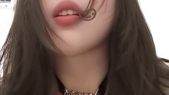 你脸怎么这么红 过来我摸摸