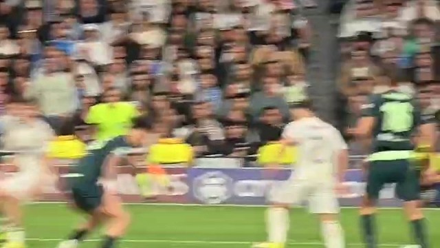 队长巴尔韦德优雅起舞