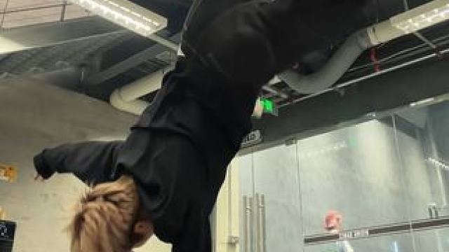 这么好听的歌怎么能没有breaking版本呢