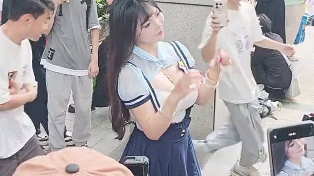 你以为是喇叭，其实是照相机