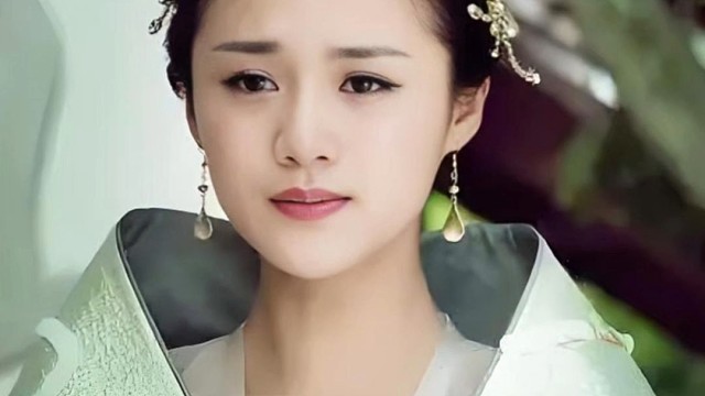 少辛真的是白浅最忠诚的信徒