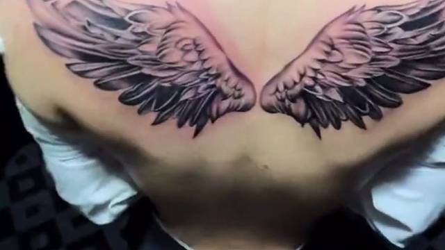 这时候很容易的
#禁止向未成人提供纹身服务