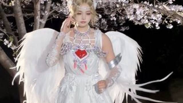 谁给我买个新的手机壳