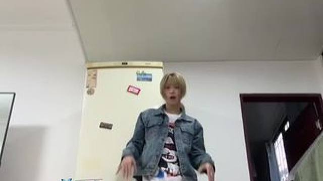 水晶鞋没有 骑士已就位！！ dance