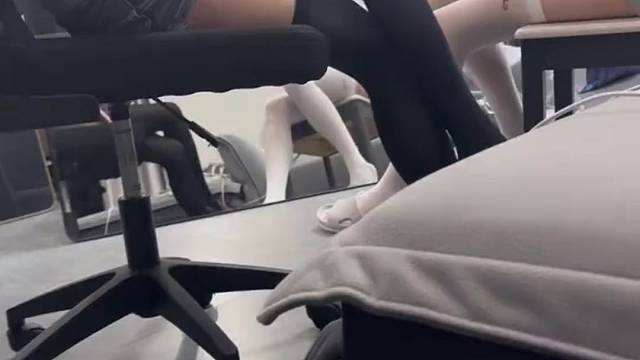 又是黑白灰三丝吗？